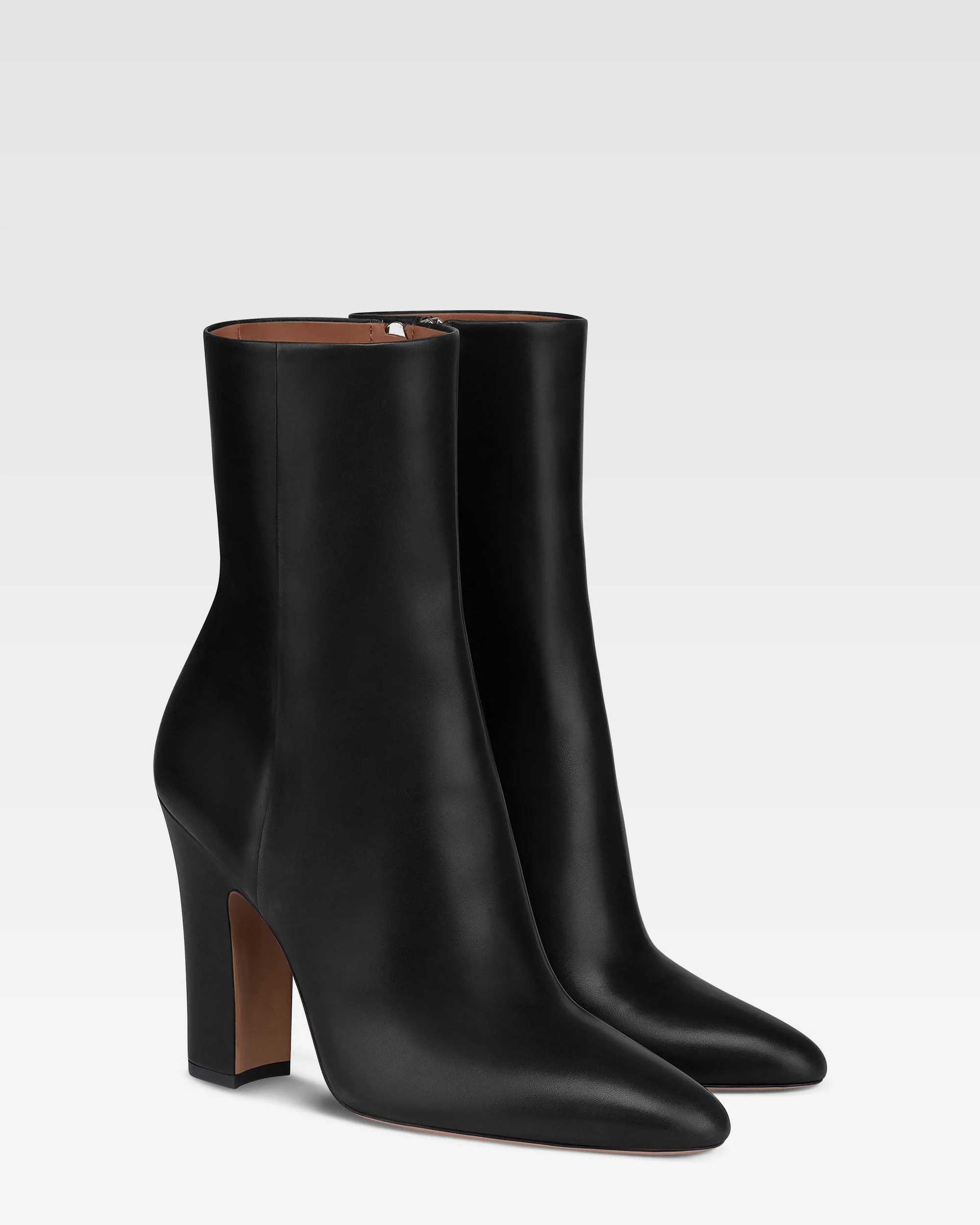 Ankle boots in black calf leather - Image 2