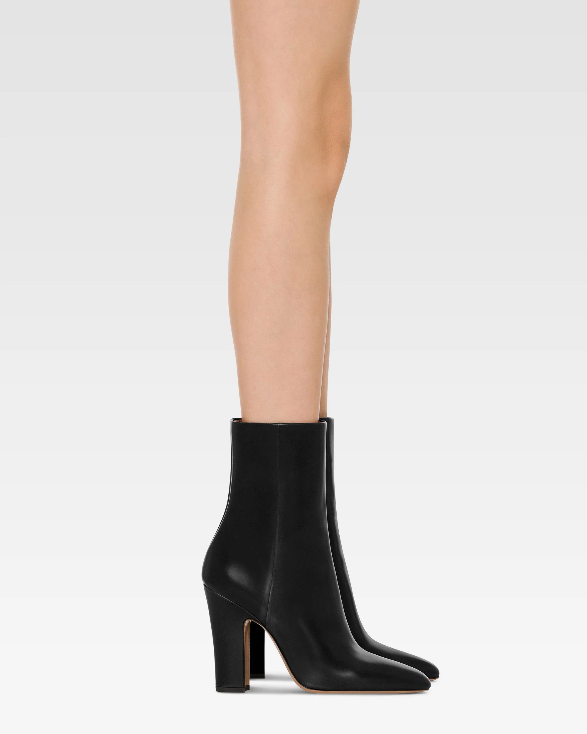 Ankle boots in black calf leather - Image 6
