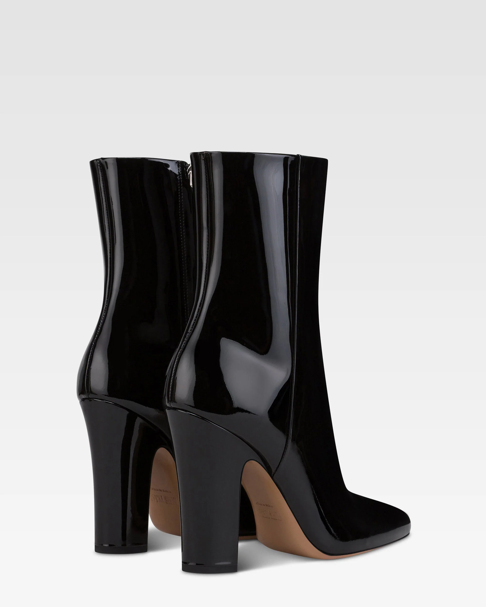 Ankle boots in black patent leather. - Image 3