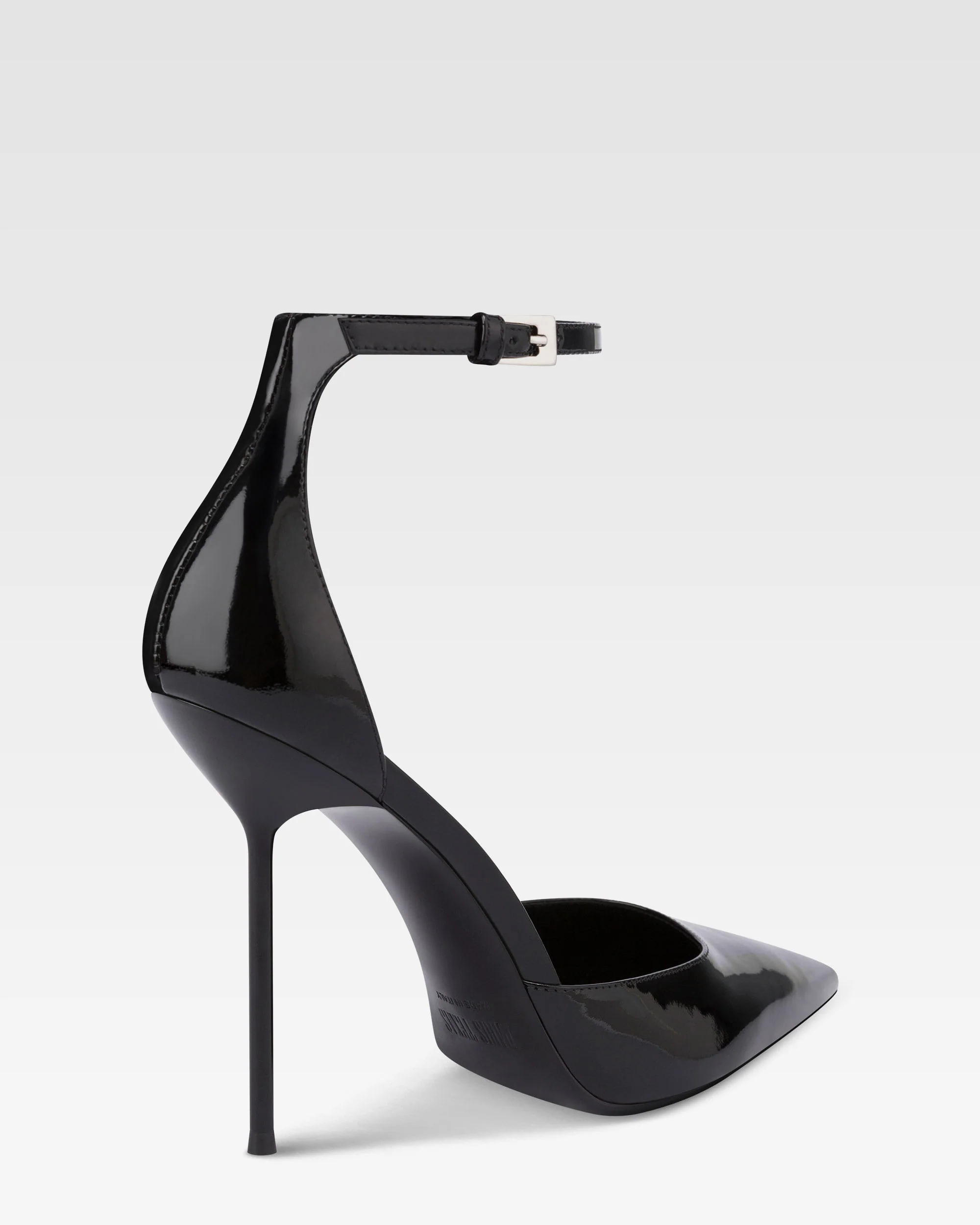 Ankle-strap pumps in black patent leather - Image 5