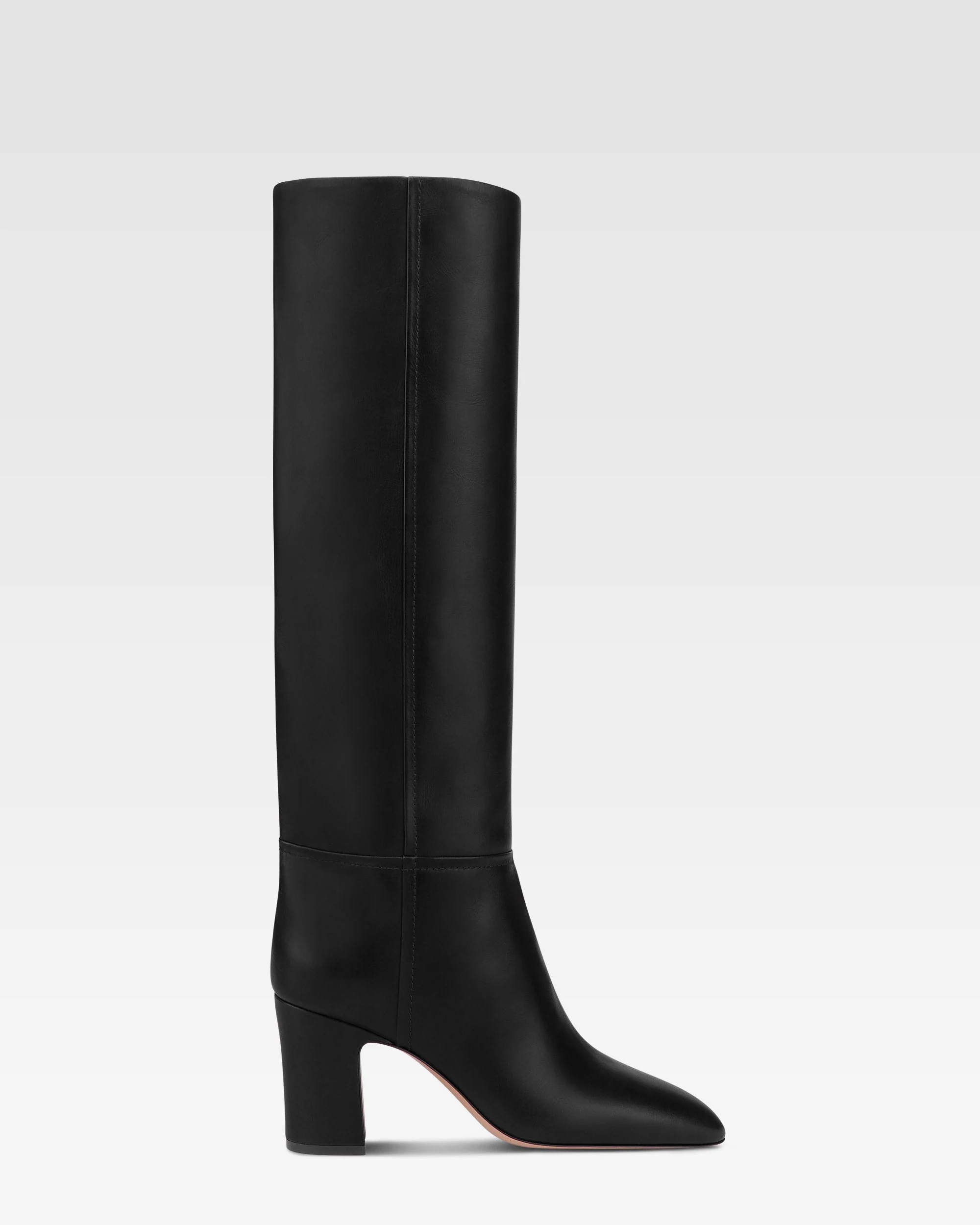 Boots in black calf leather