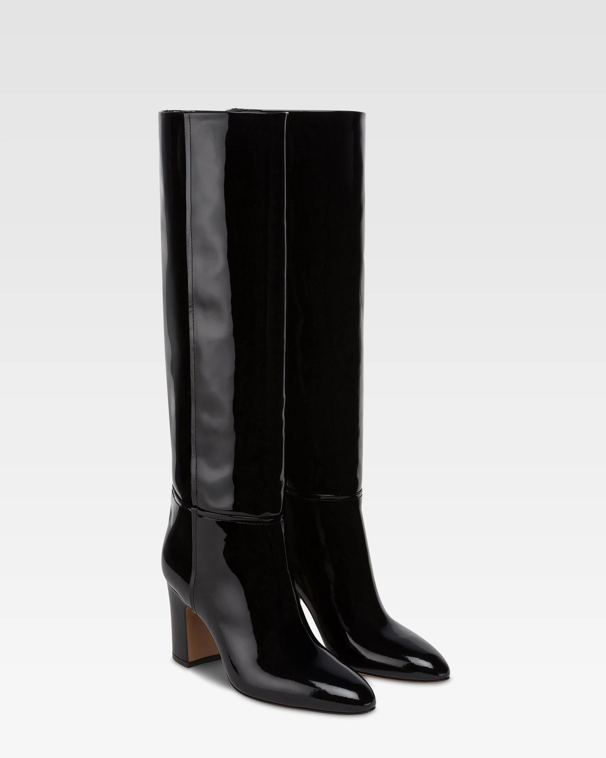 Boots in black patent leather. - Image 2