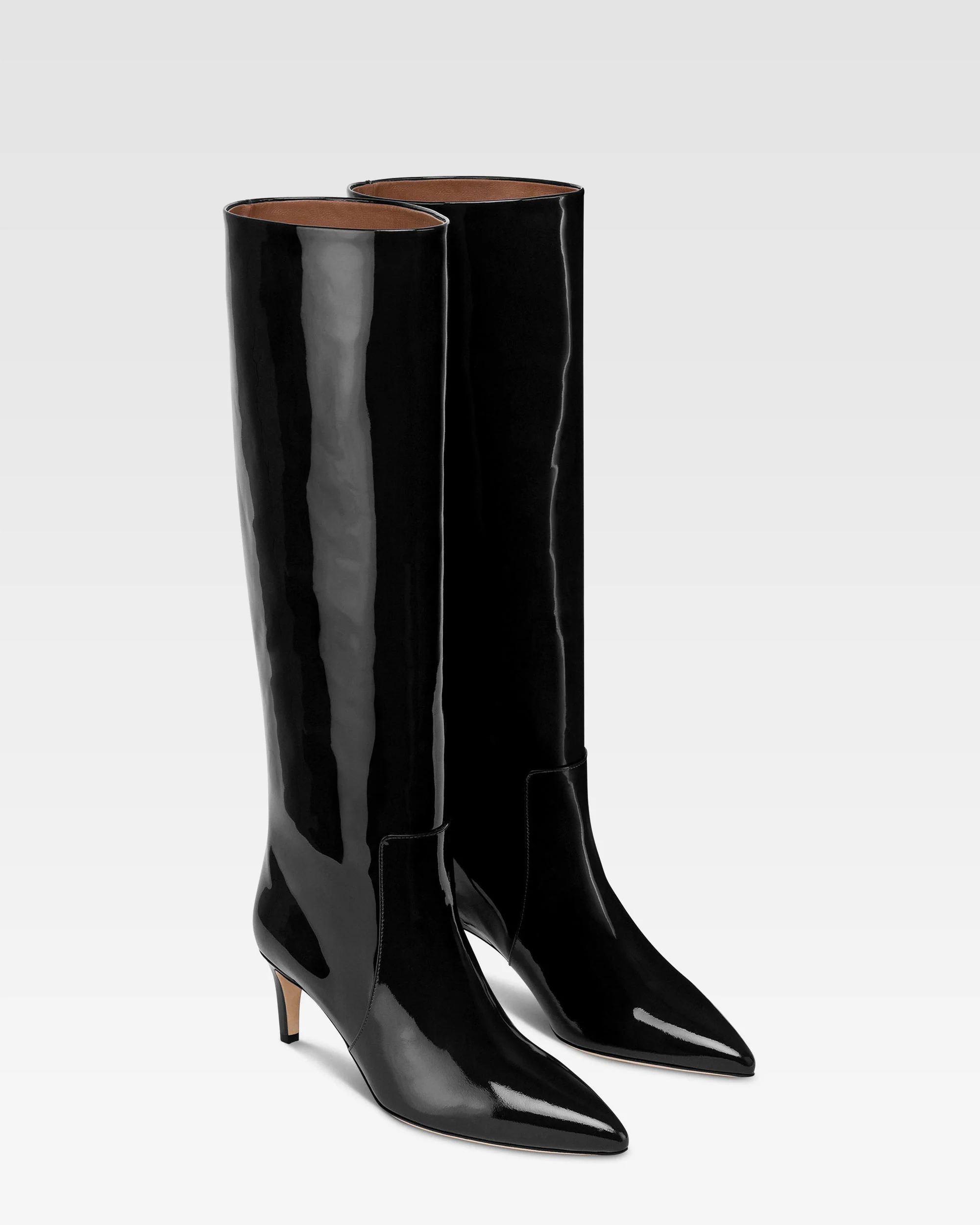 Boots in black patent leather. - Image 2