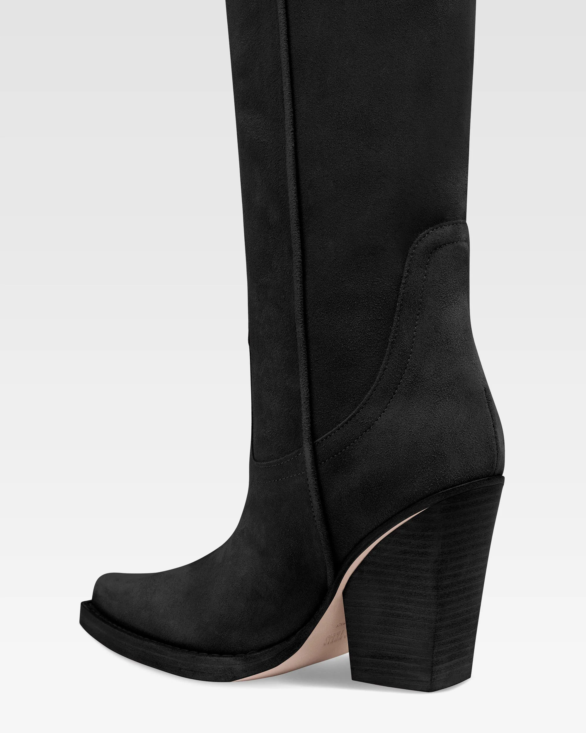 Boots in black velour - Image 6
