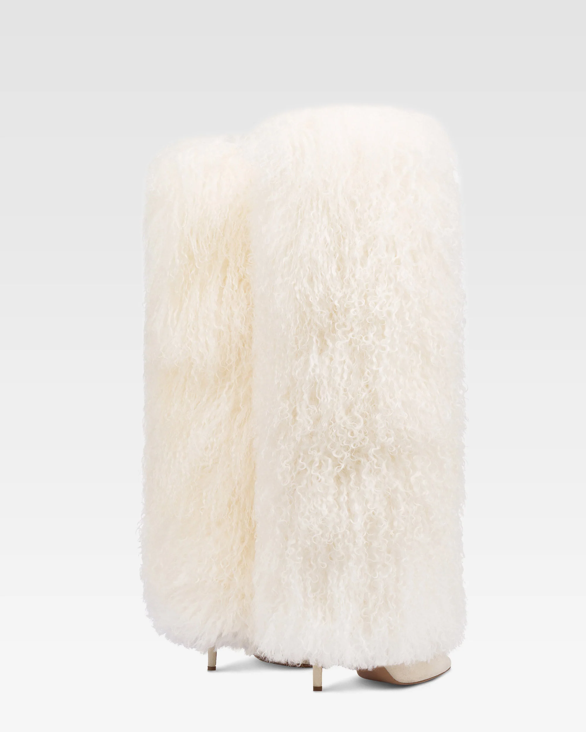 Boots in mongolian fur white - Image 3
