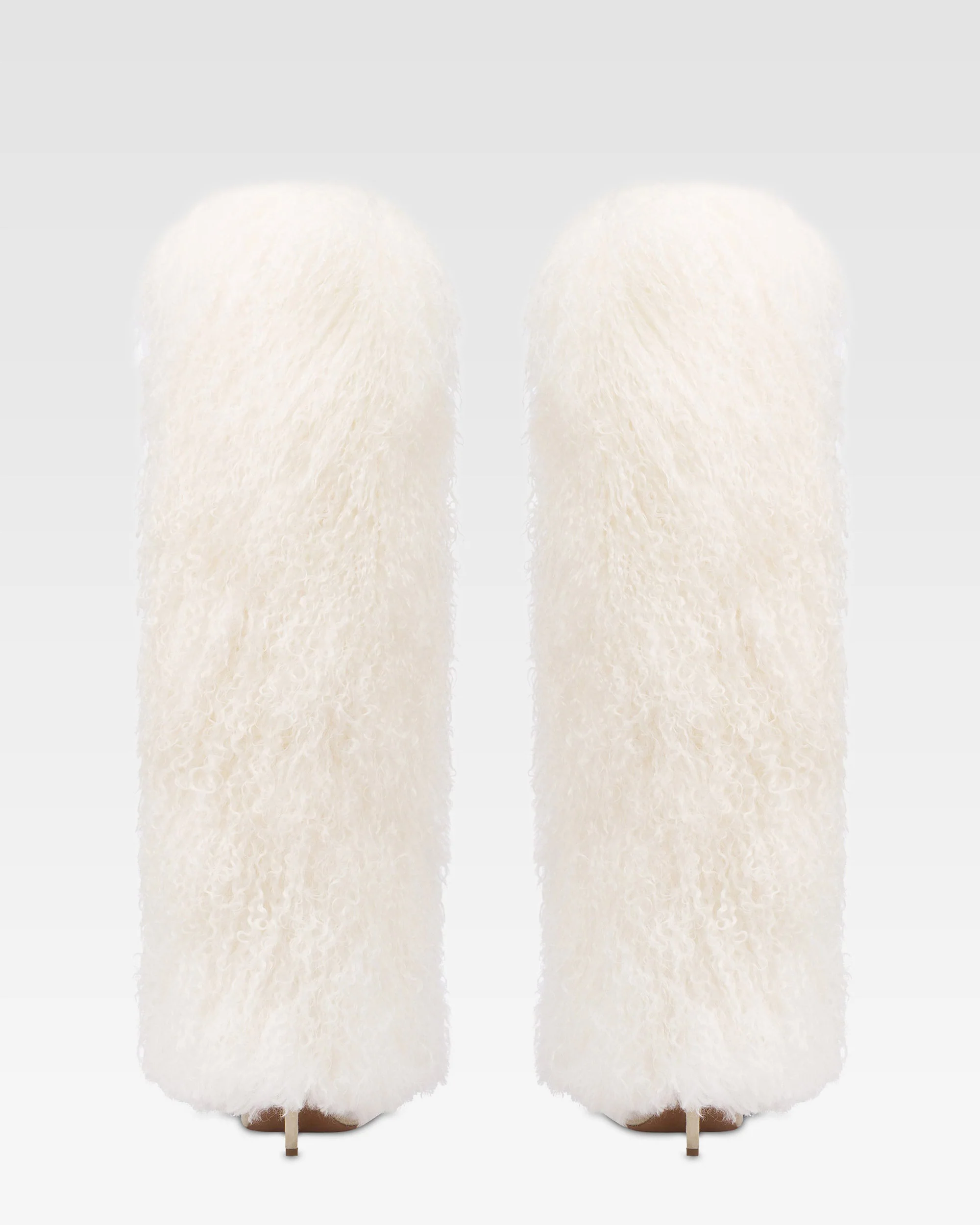 Boots in mongolian fur white - Image 4