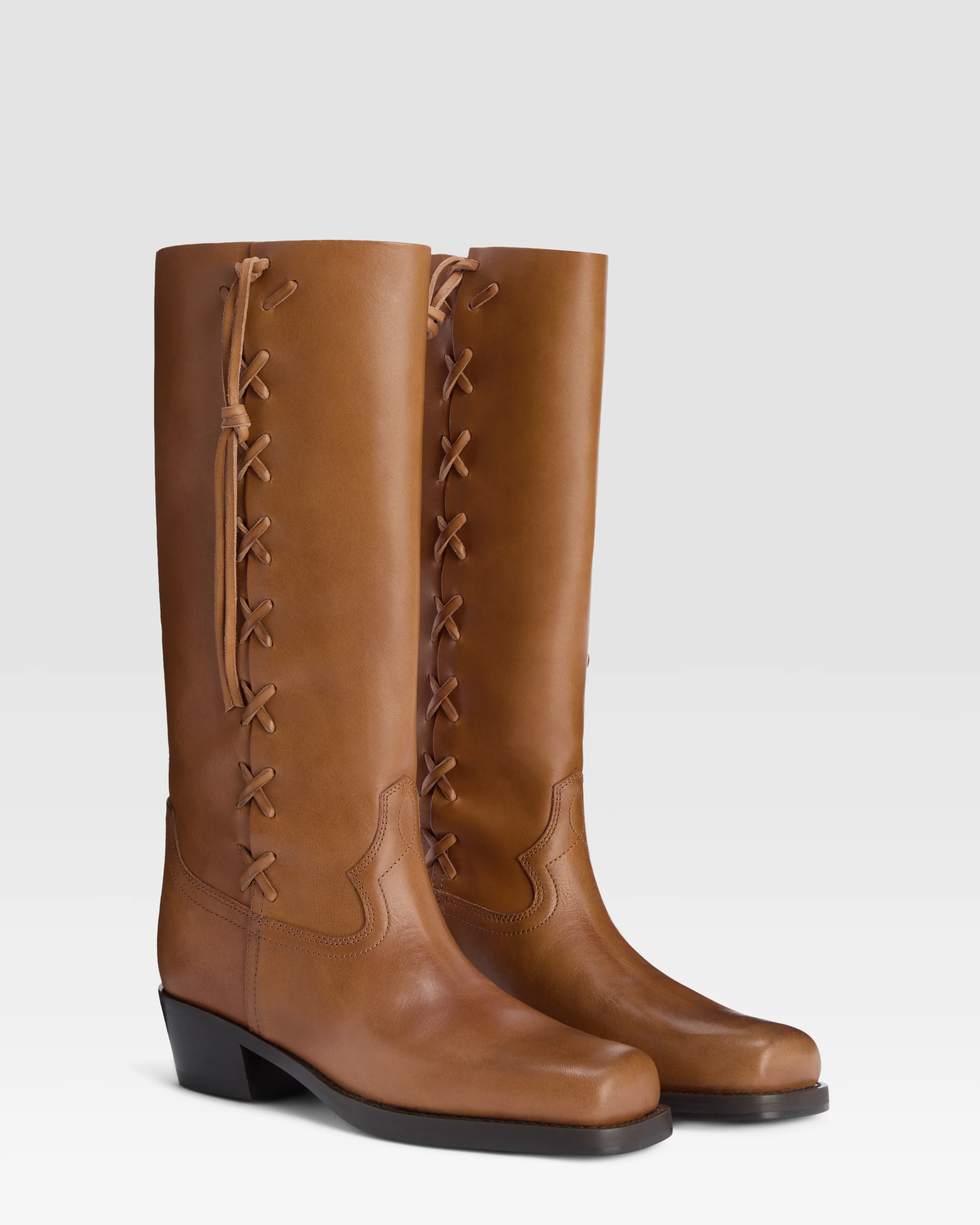 Leather boot with side braiding - Image 2