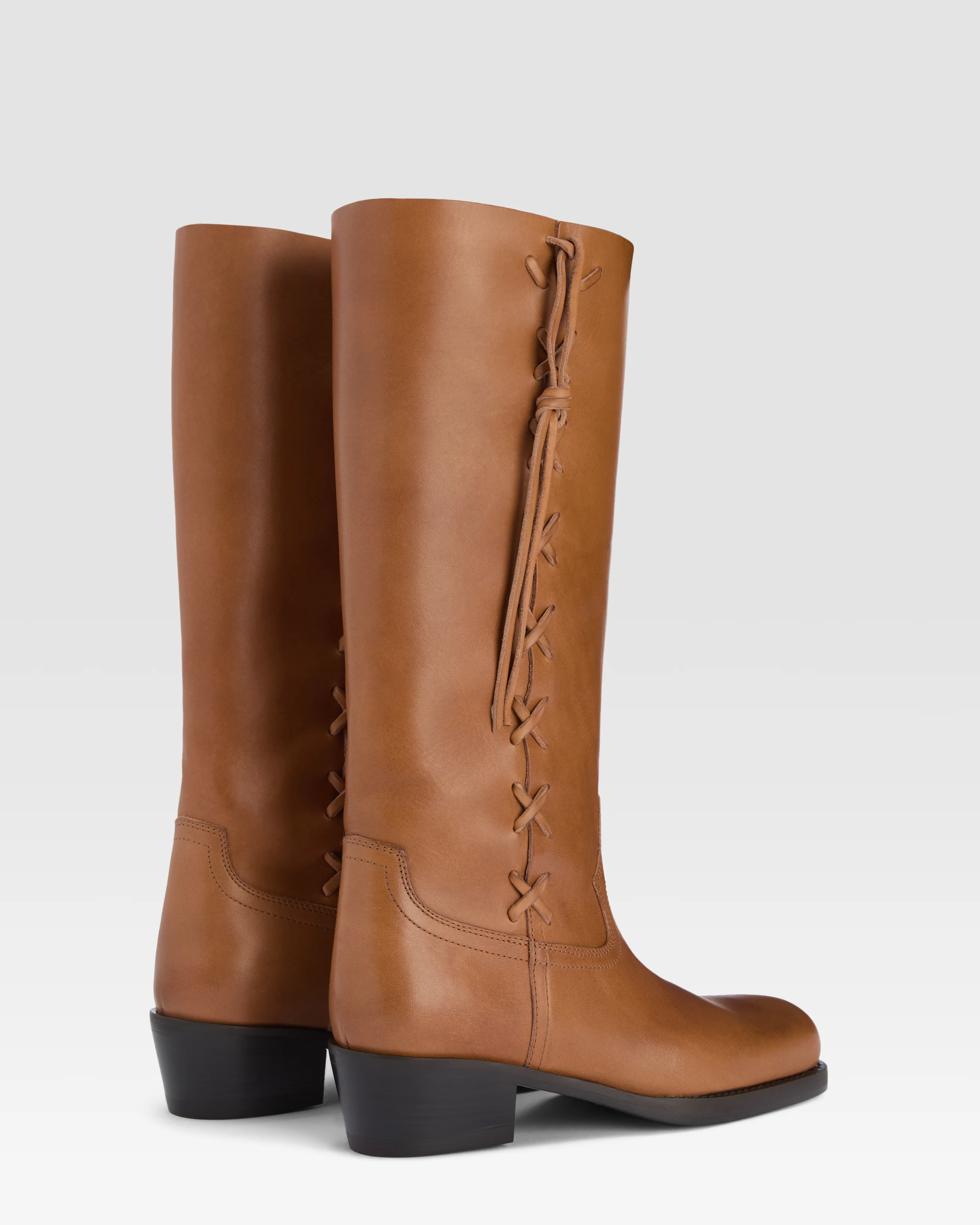 Leather boot with side braiding - Image 3