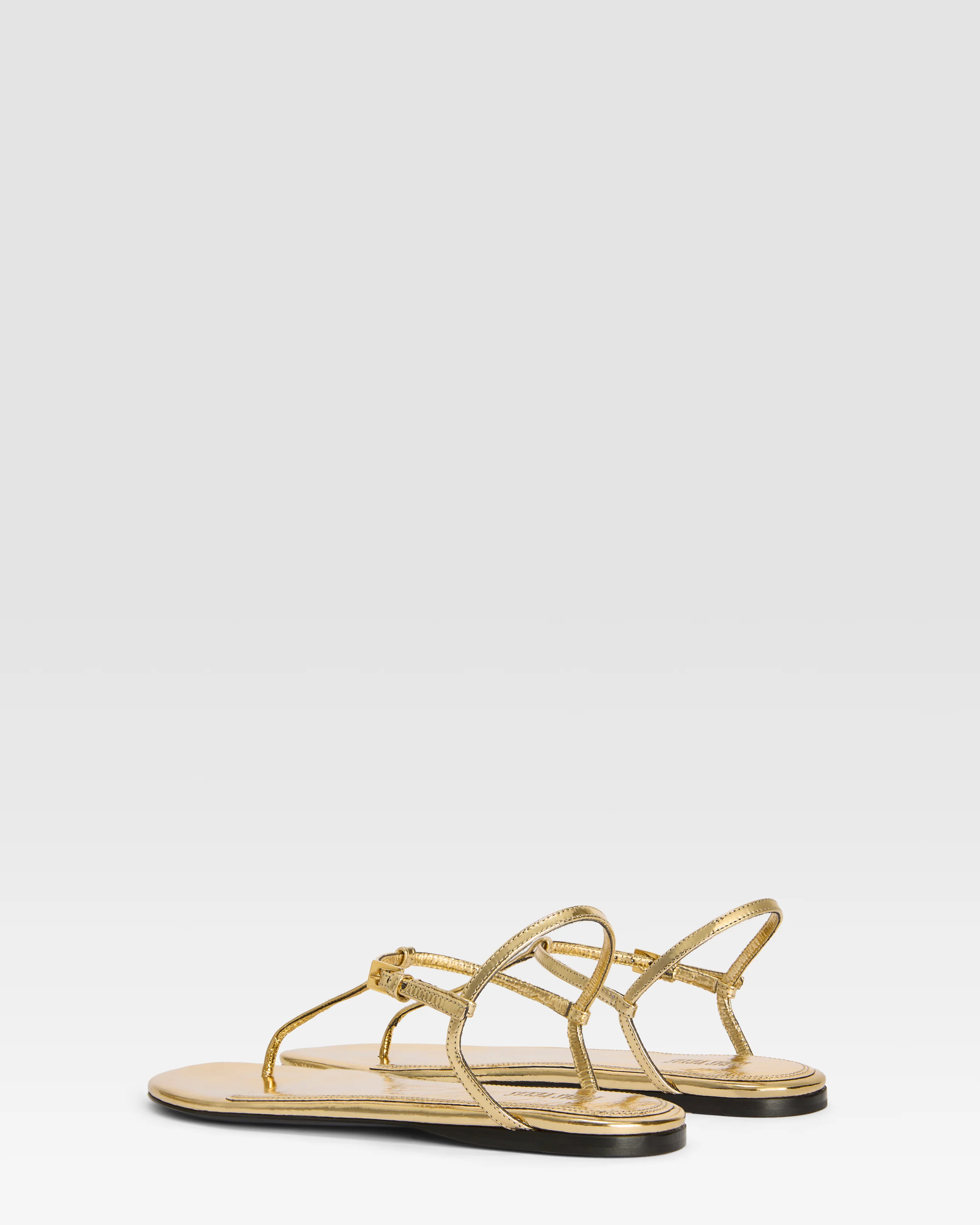 Metallic-effect pleated leather flat sandal - Image 3
