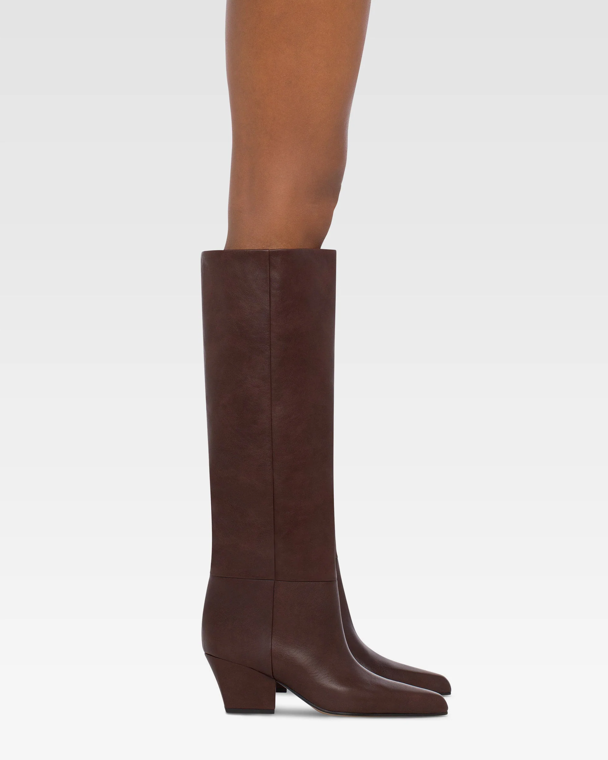 Knee-high, long pointed boot in supple mocha leather - Image 6