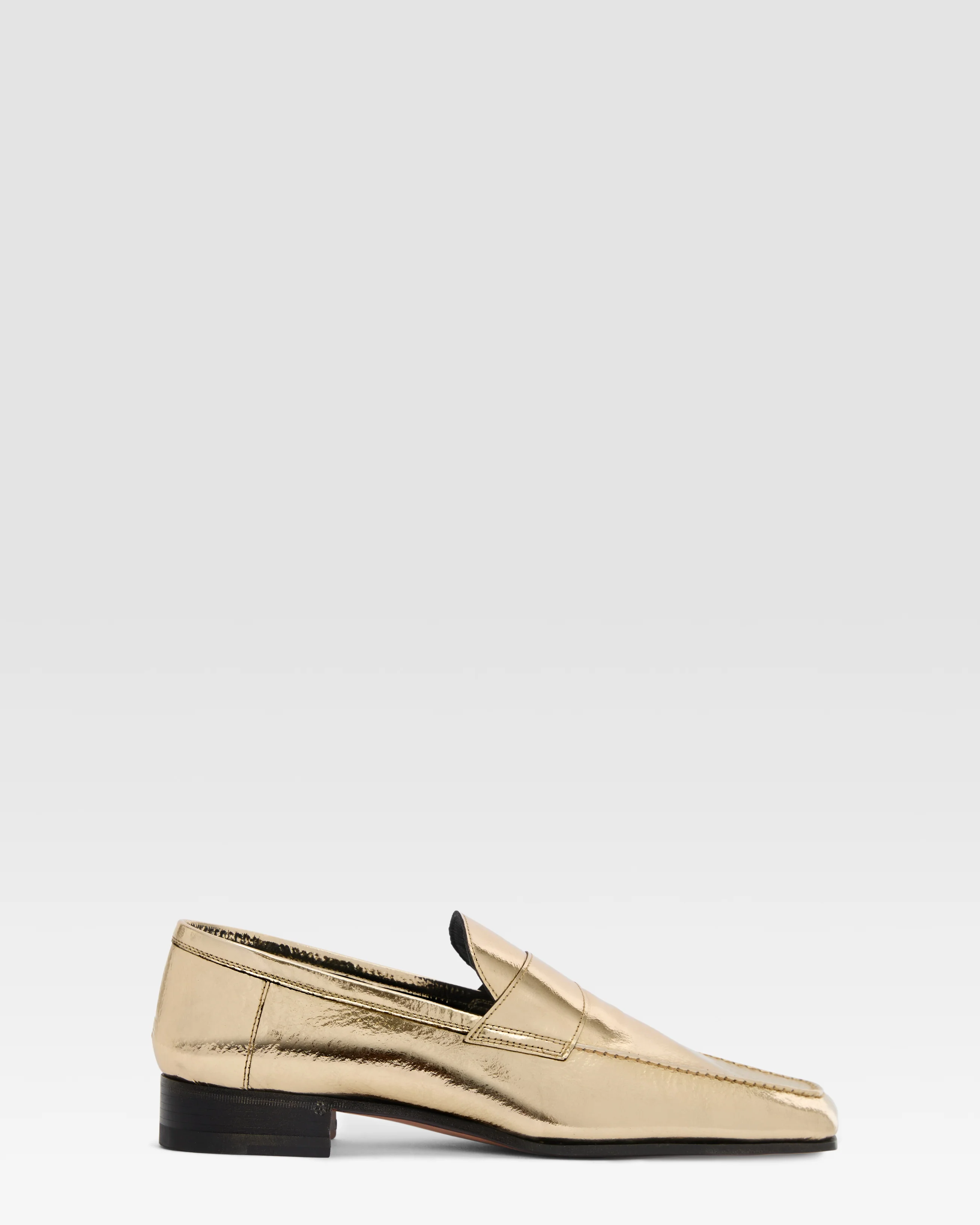 Metallic-effect pleated leather flat loafer