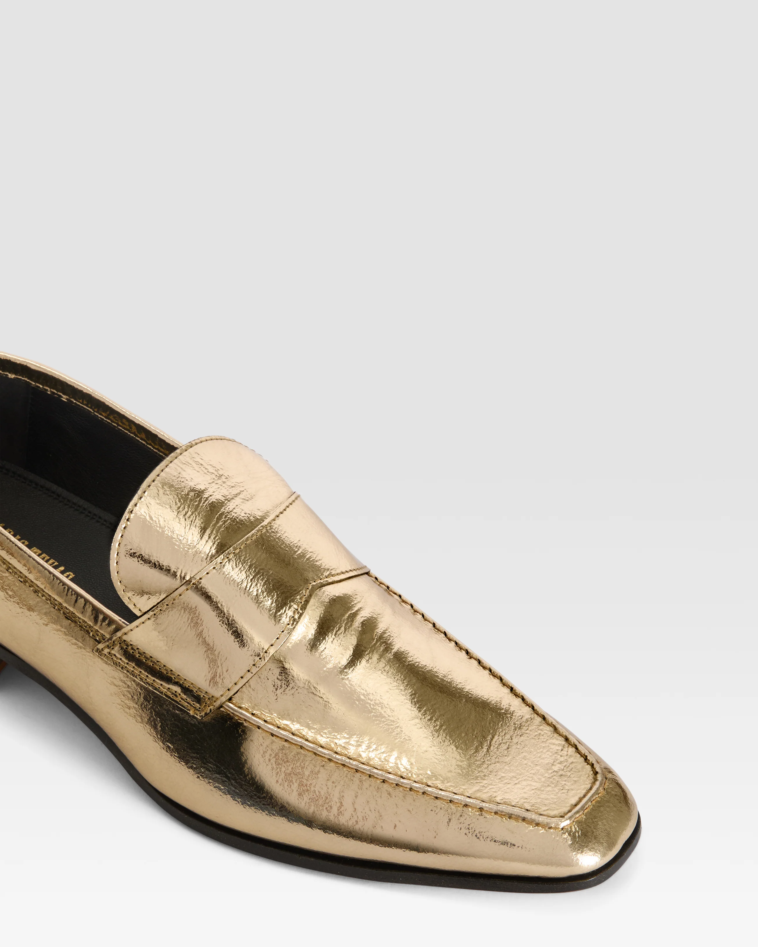 Metallic-effect pleated leather flat loafer - Image 4