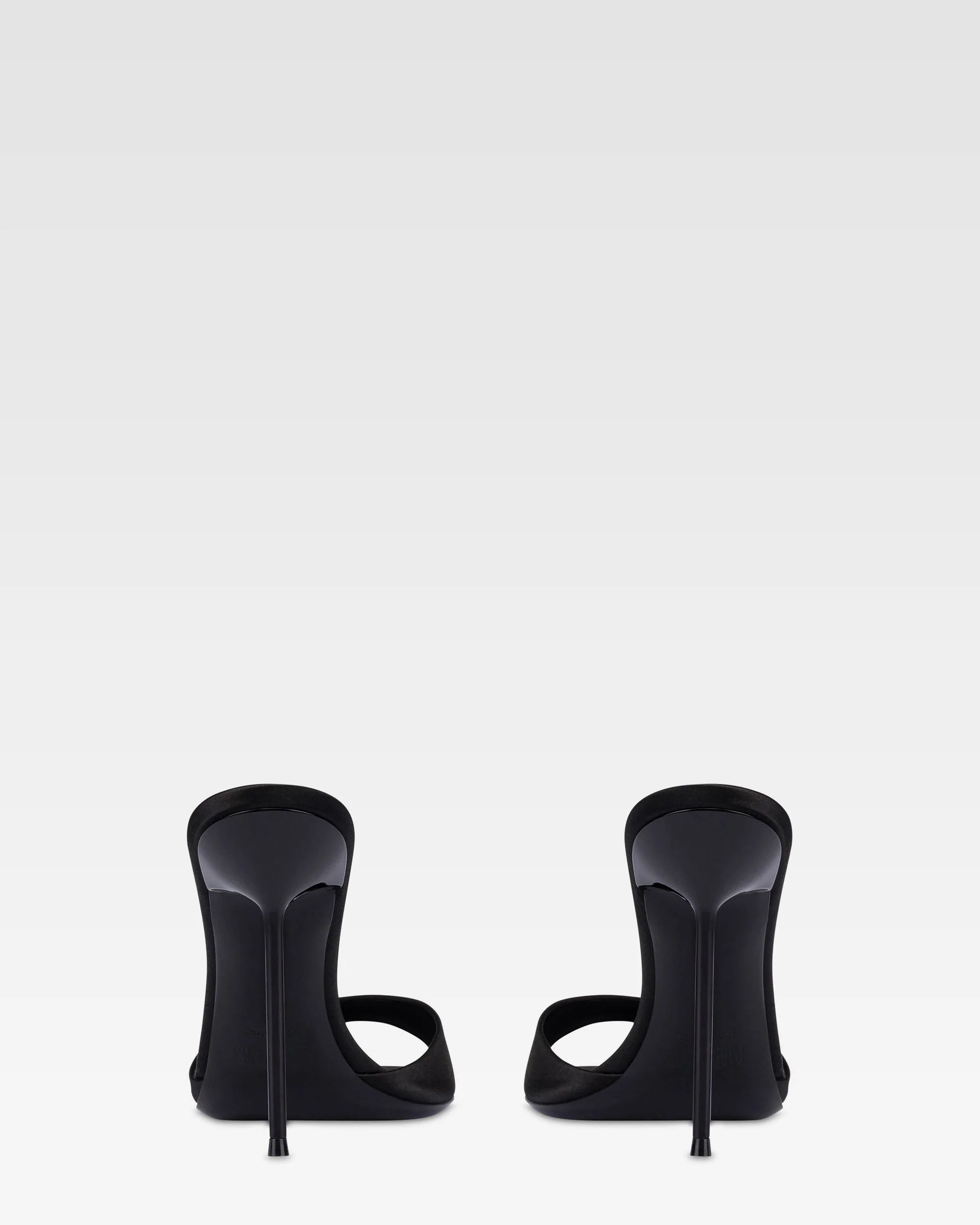 Mules in black satin. - Image 4