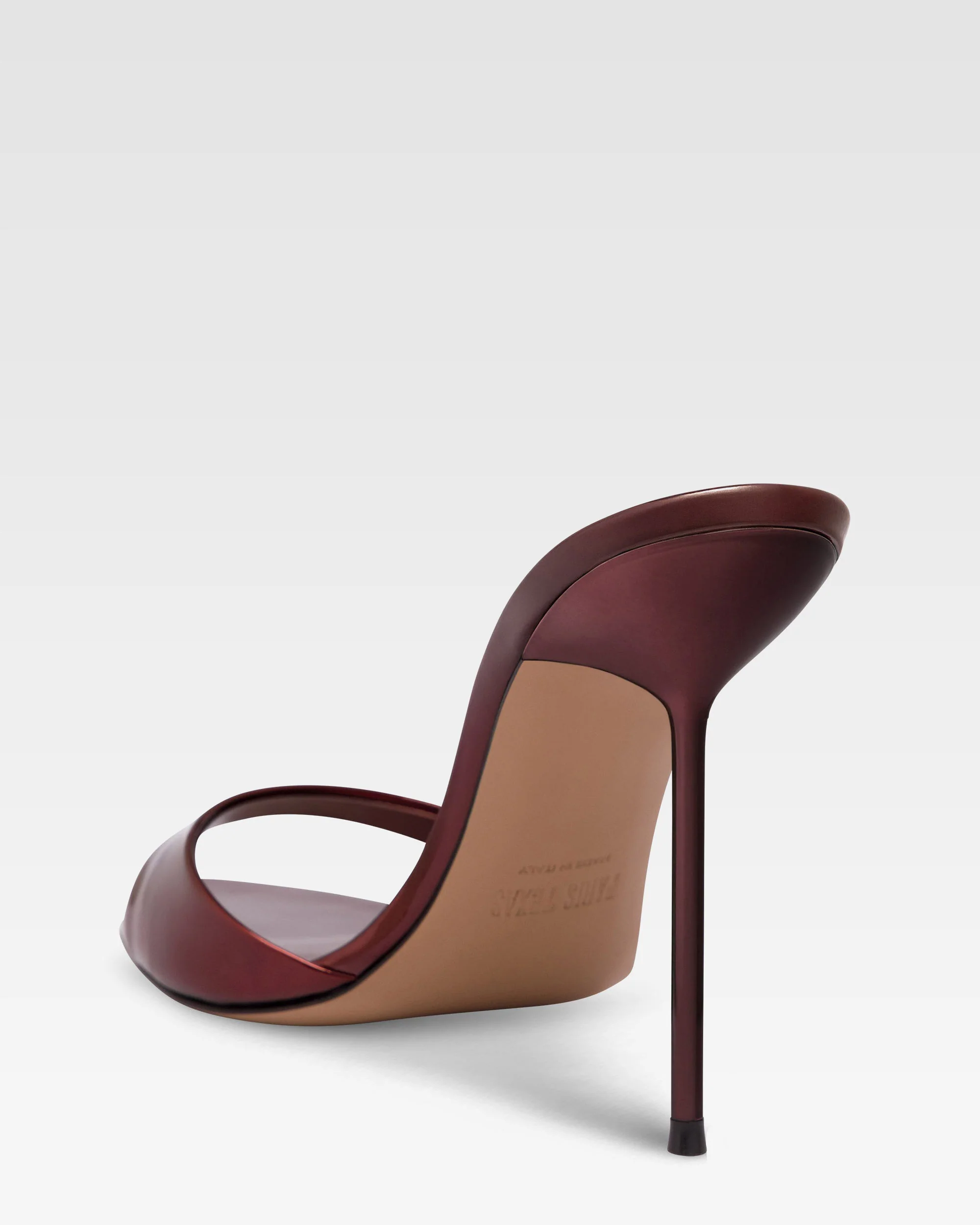 Mules in maroon mirror-effect leather - Image 5