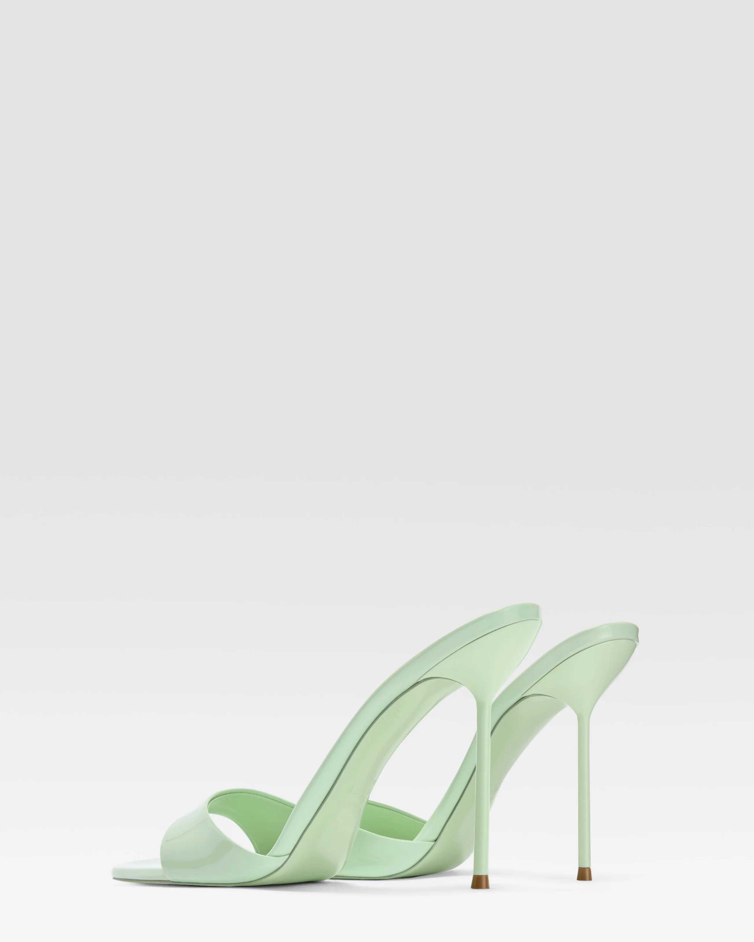 Mules in mint patent leather - Image 9