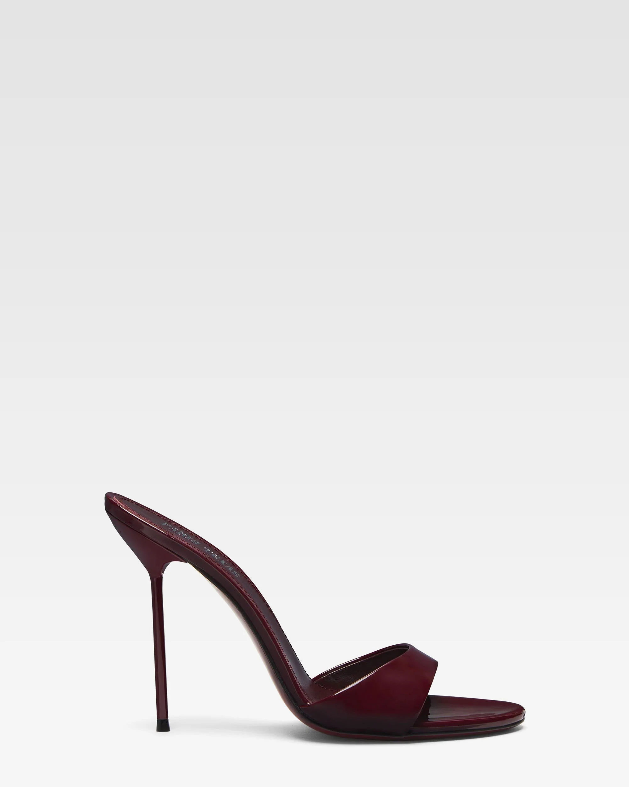 Mules in rouge noir patent