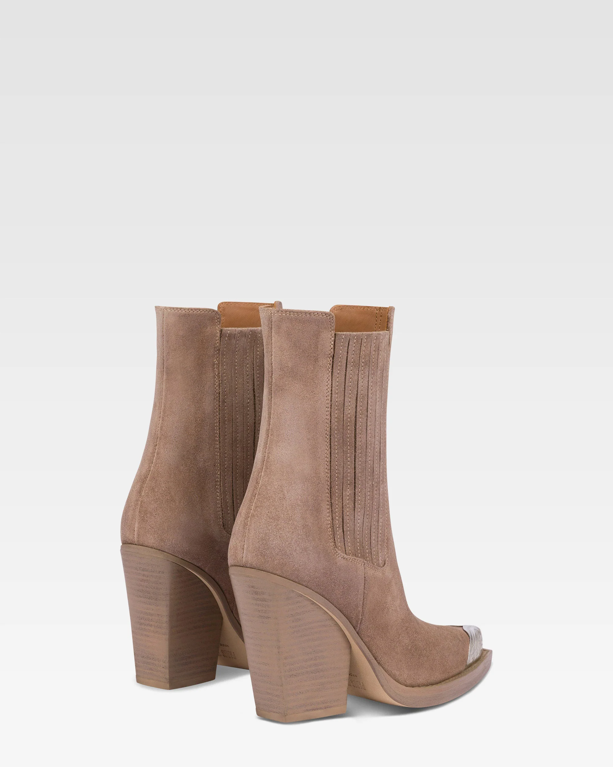 Pointed ankle boots in smooth koala suede leather - Image 3