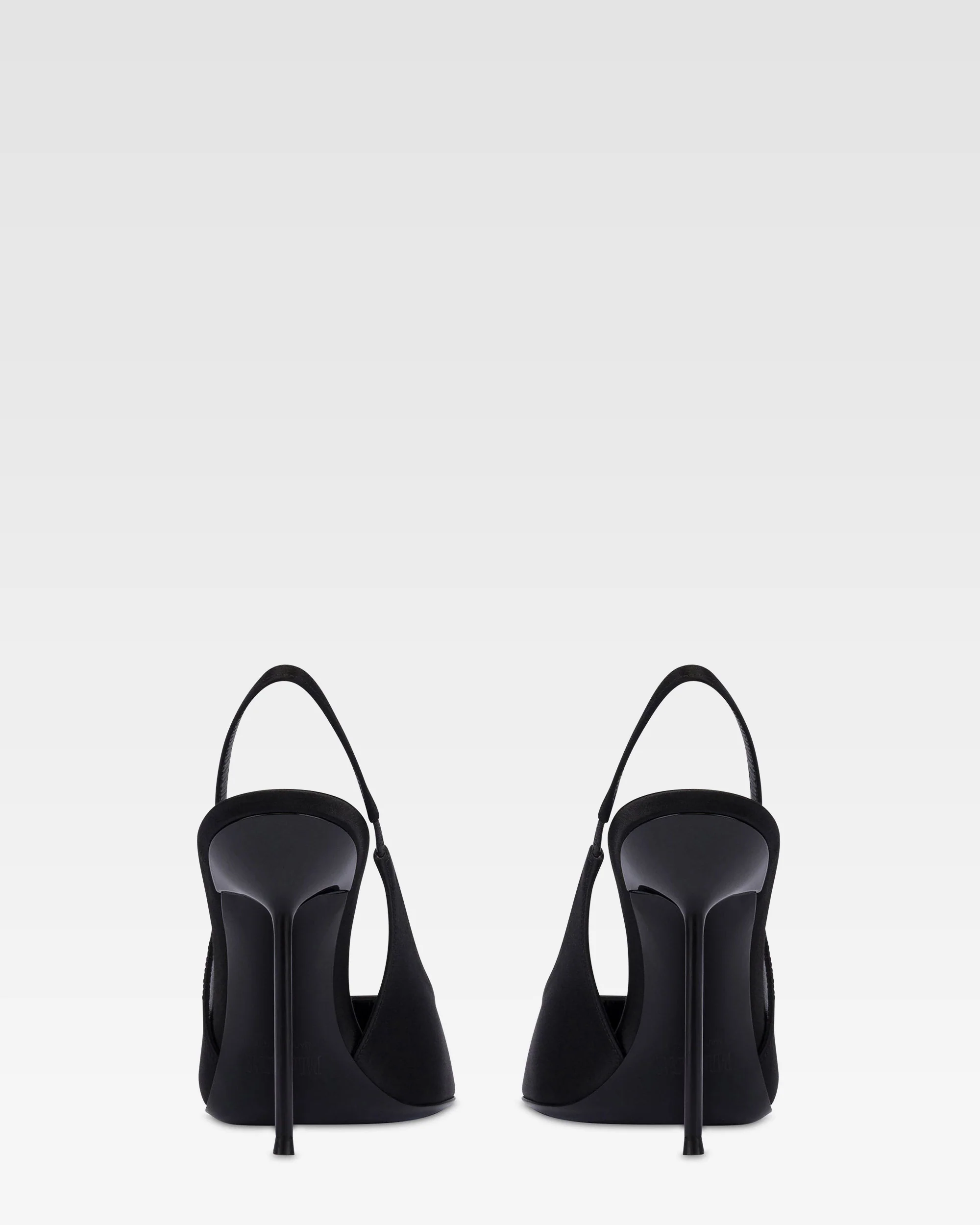 Slingbacks in black satin. - Image 4